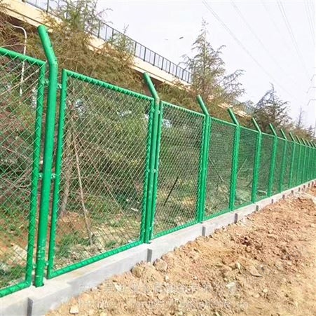 高速公路护栏网防护栅栏厂家 框架护栏网