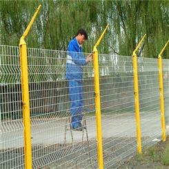 现货订制场地拦网开发区护栏金属围栏网果园围网停车区护栏网