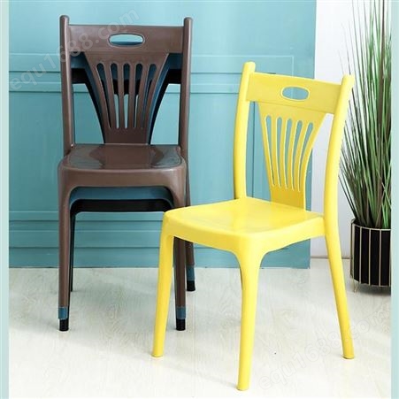 创意休闲塑料椅子家用靠背椅成人加厚餐椅北欧餐桌椅网红休闲椅