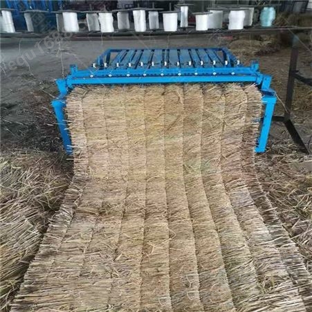 养殖场用草帘机 芦苇秸秆编织帘子机 菜园大棚保温草毡机