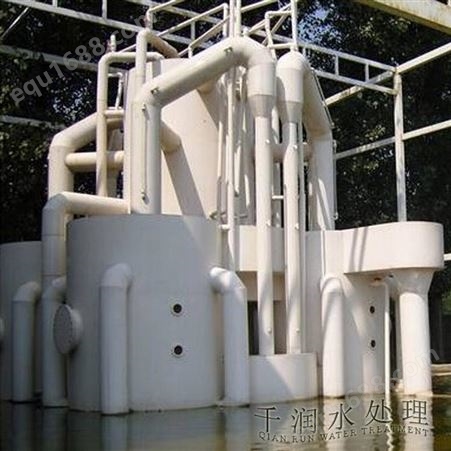 鹤壁景观水处理设备 游泳池水处理设备 人工湖净化设备 千润品致泳池QR-5系列重力式过滤器